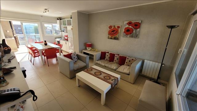 EXCELENTE DUPLEX FRENTE AL MAR