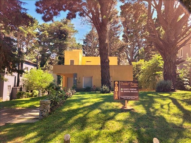 MODERNA CASA EN EL PINAR